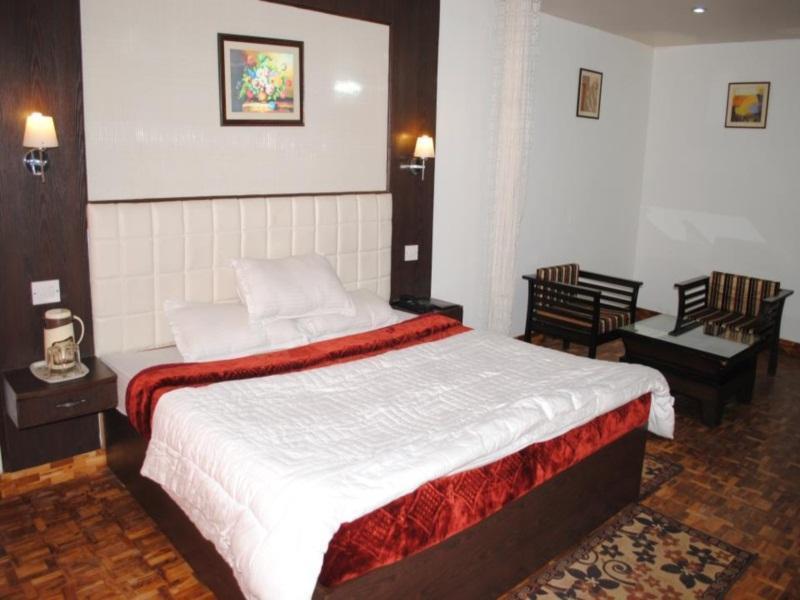 Hotel Imperial Palace Manali  Exterior photo
